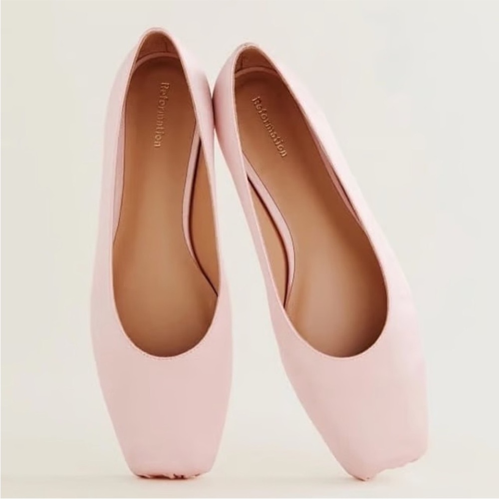 Reformation Mikayla Satin Flat, SIZE 7 1/2 US
